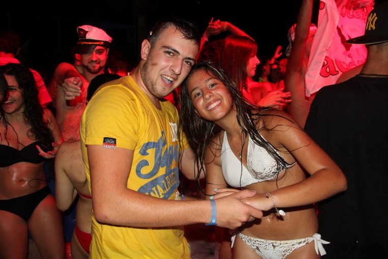 Lebanon Largest FOAM Party 3 (1)